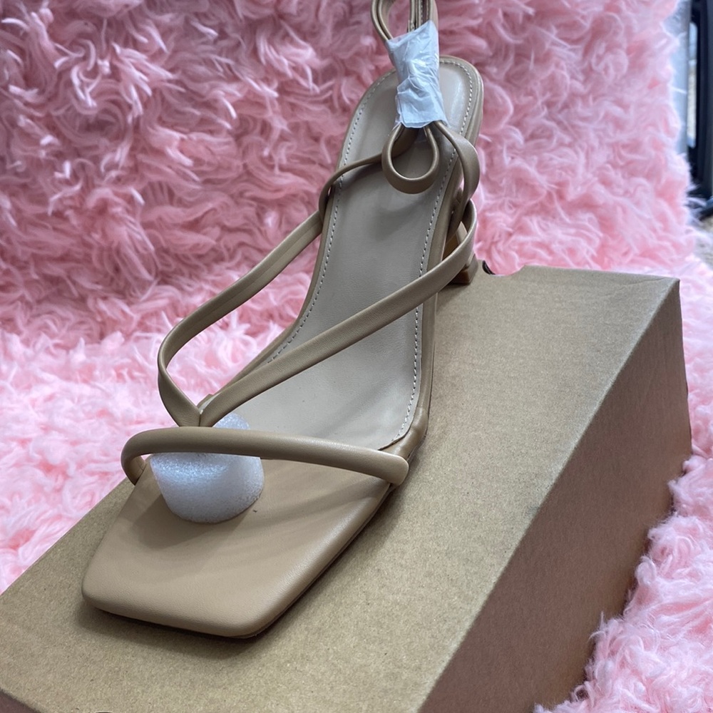Lower heel
